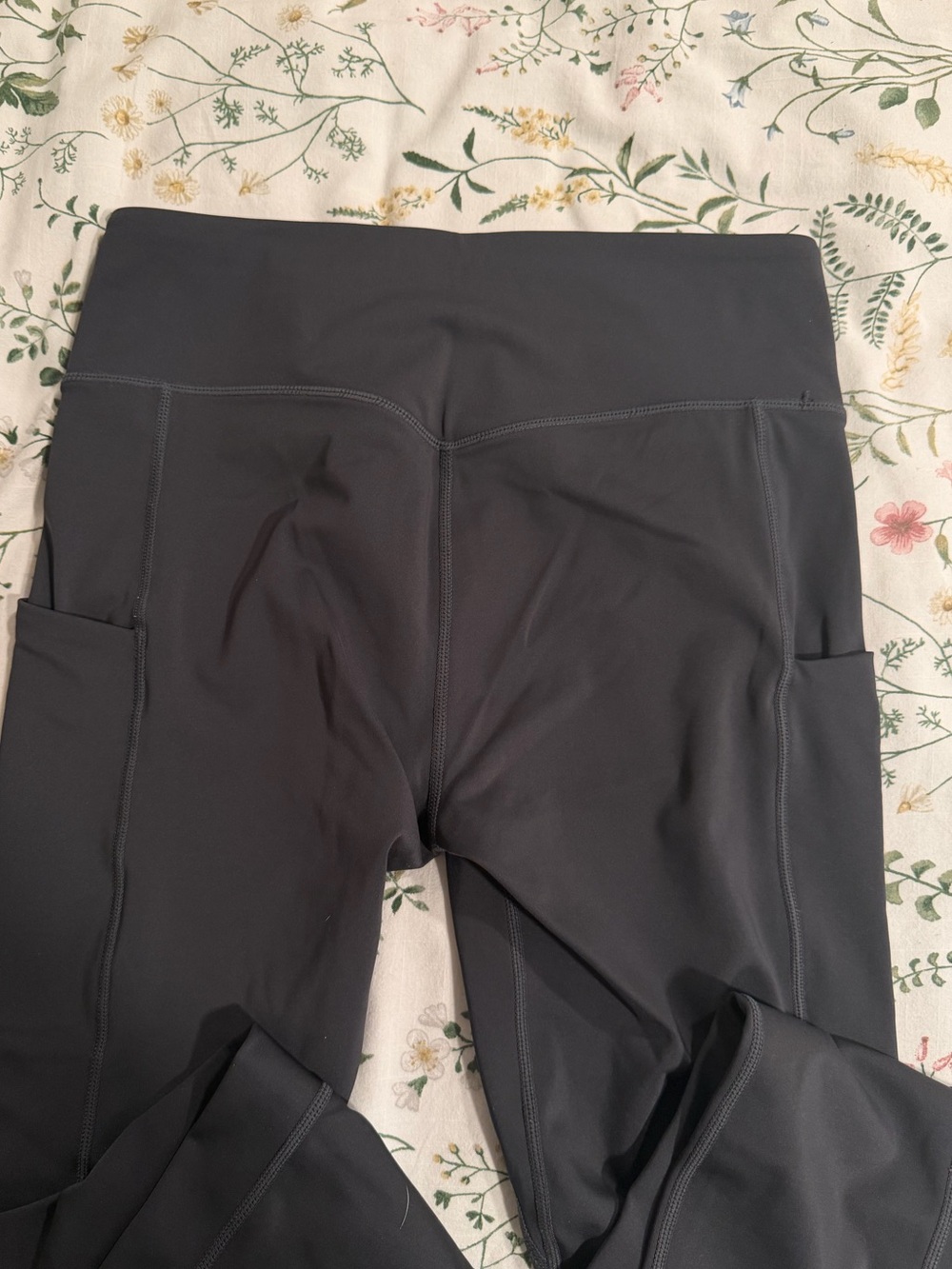 Fabletics Motion 365+ Leggings - Picture 3 of 3